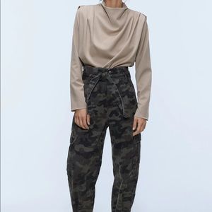 Zara PREMIUM PAPERBAG JEANS Green